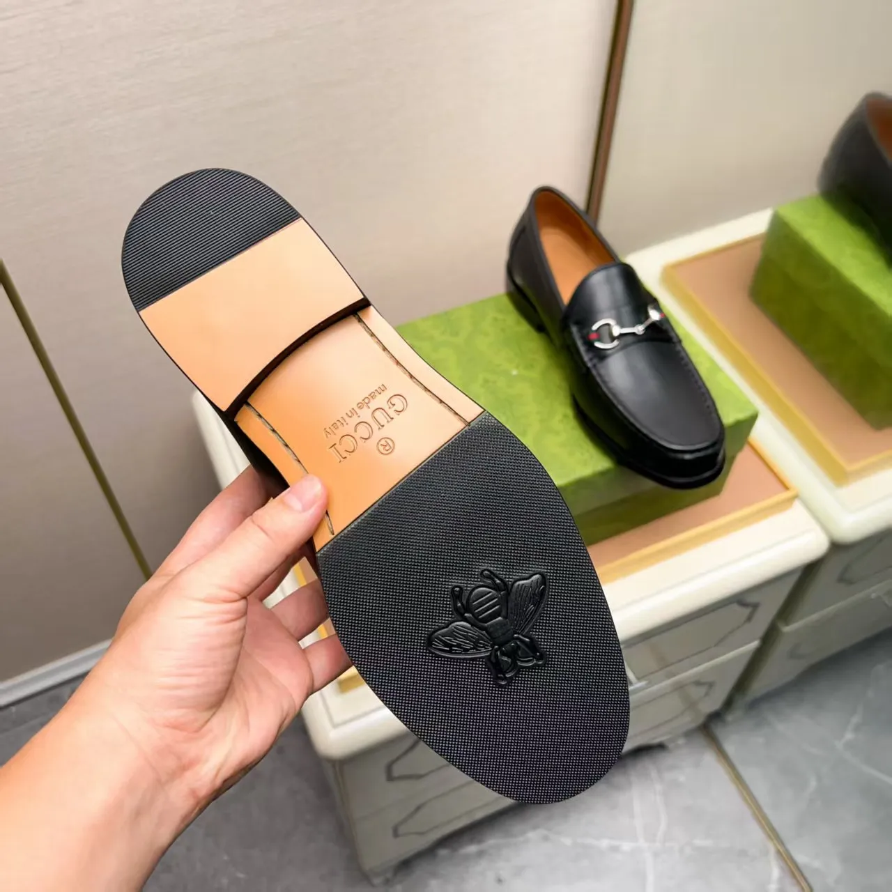 Men's men's shoes 💰460 🆘【GUCCI】Gucci ·🐂里· Hot-selling pea shoes top brand luxury, top quality, the latest fashion pea shoes.. The upper is made of original first-layer cowhide. (Full first-layer water-dyed 🐂 leather·inner). The original stylish and stylish soft rubber wear-resistant and non-slip outsole is light and comfortable on the foot, available in black! Matching code: 38-44 (customized at 45.46.47)